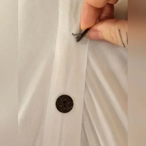 Essence | Sleeveless White Button-Down Dress, Ptp 21" - Picture 6 of 13